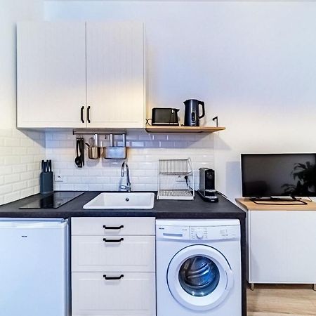 Le Petit Cottin Cosy 2 Pers Metro Valmy Lejlighed Lyon Eksteriør billede