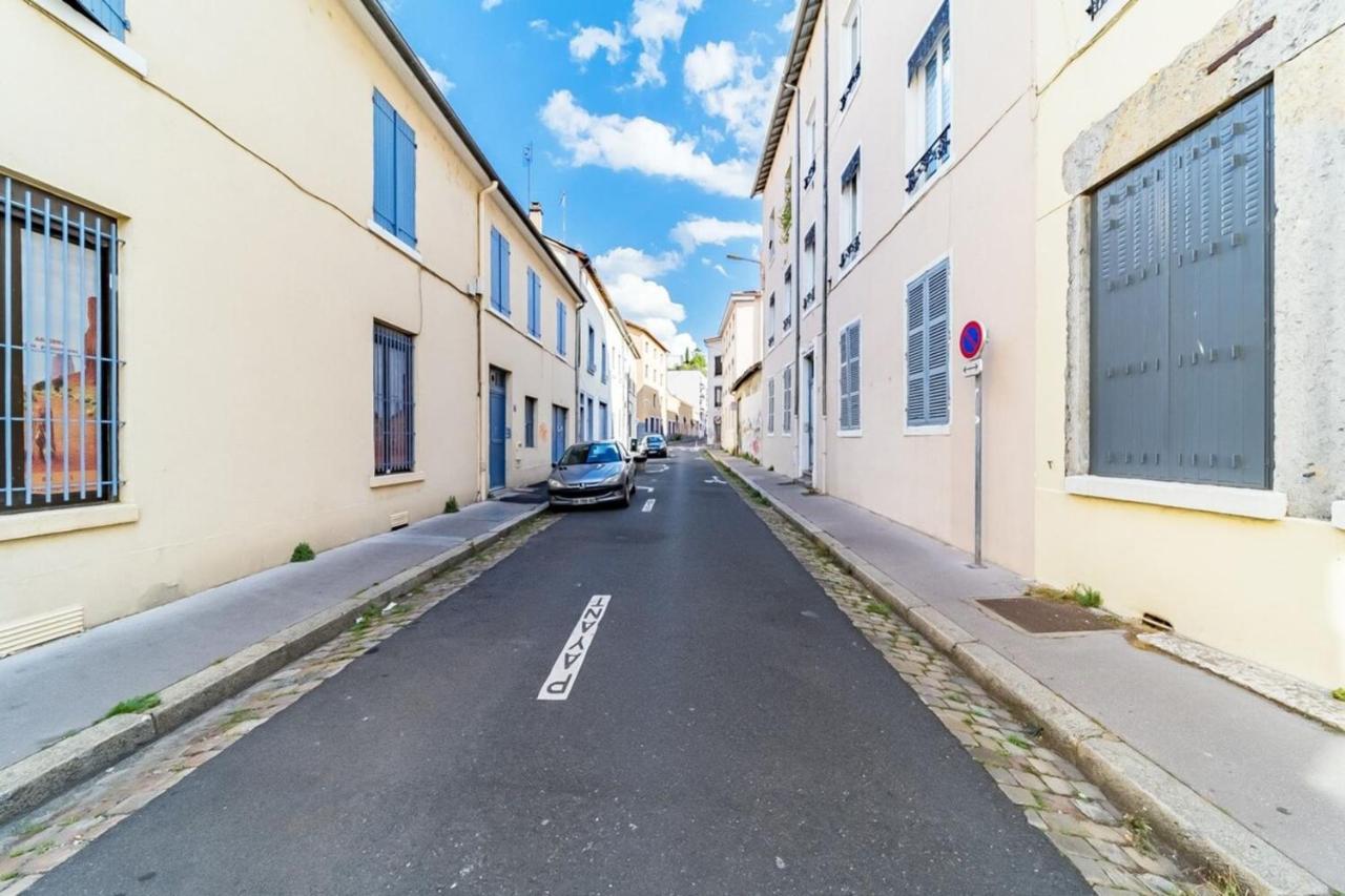 Le Petit Cottin Cosy 2 Pers Metro Valmy Lejlighed Lyon Eksteriør billede